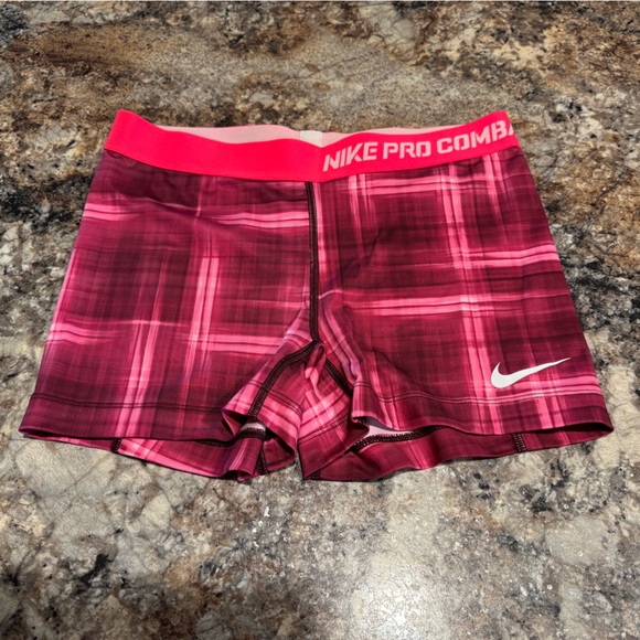 Nike Pro Pink Plaid Shorts - Picture 1 of 4